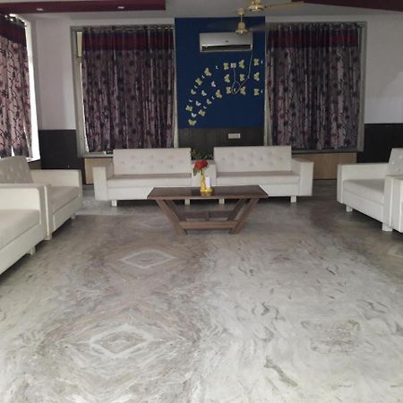 Chitrakoot Resort Chittorgarh Ngoại thất bức ảnh