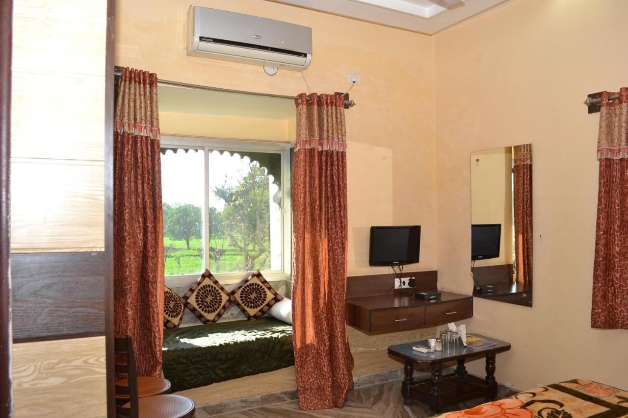 Chitrakoot Resort Chittorgarh Ngoại thất bức ảnh