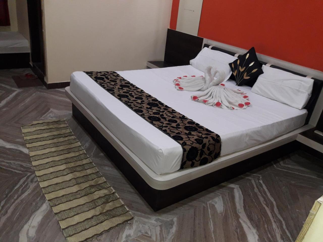 Chitrakoot Resort Chittorgarh Ngoại thất bức ảnh