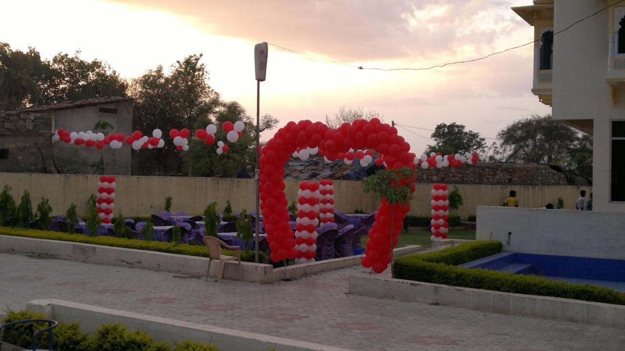 Chitrakoot Resort Chittorgarh Ngoại thất bức ảnh